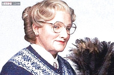 Robin Williams hanged himself with a belt at his home; officials spot a pocket knife, superficial cuts on his left wrist