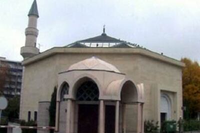 UN rights boss denounces Swiss ban on minarets