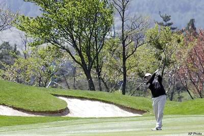 Fraser leads Ballantine's Championship