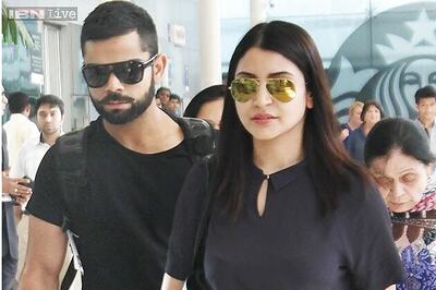 Has Virat Kohli opened up about his relationship status with Anushka Sharma via his t-shirt?