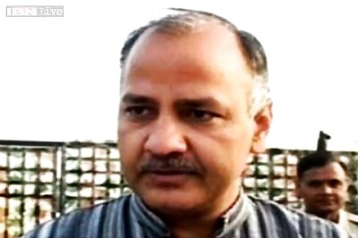 Delhi: Manish Sisodia takes stock of price control measures of vegetables