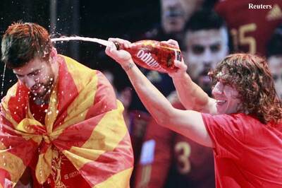 Puyol to don national colors for two more years