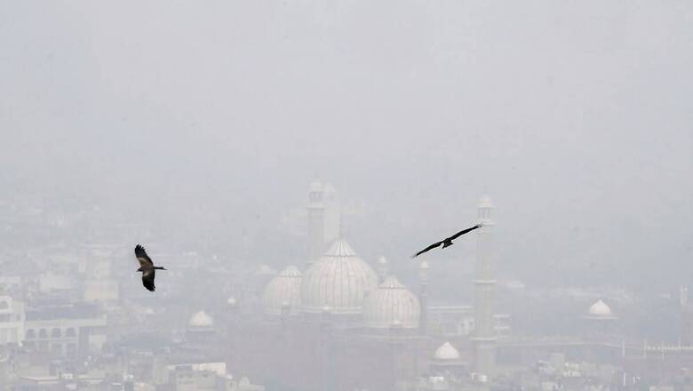 Delhi Plans to Induce Artificial Rain to Control Air Pollution, Says Environment Minister