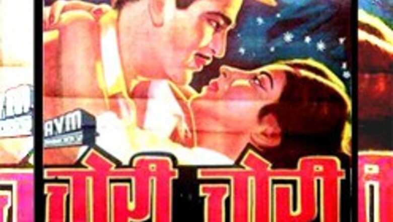 The vanishing art of painting Bollywood posters
