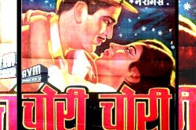 The vanishing art of painting Bollywood posters