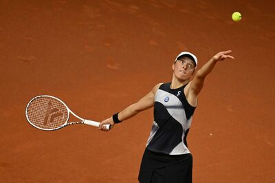 Stuttgart Open: Iga Swiatek Downs Zheng Qinwen, Coco Gauff Falls to Anastasia Potapova