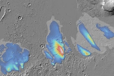 2 Miles Thick Water Ice Found Buried Under Mars' Equator