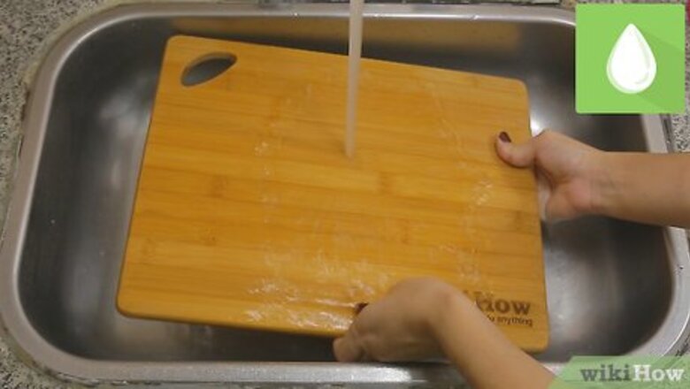 How to Clean a Cutting Board