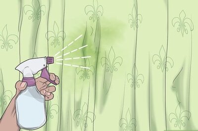 How to Get Wrinkles & Creases Out of Curtains