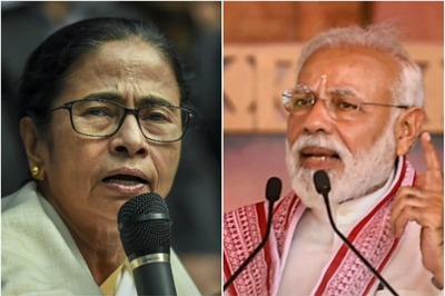 Mamata Accuses Modi of Speaking at Matua Temple in Bangladesh with an Eye on Bengal Polls