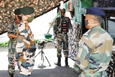 Army Chief Visits 4 Corps, Reviews Military Preparedness Along LAC in Arunachal, Sikkim