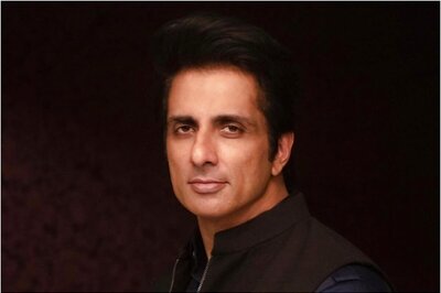 Twitterati Call Out Sonu Sood for 'Fake' Philanthropy, Here's His Response