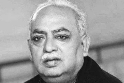 Renowned Poet Munawwar Rana Passes Away Following Prolonged Illness, Condolences Pour In