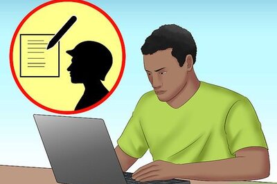 How to Become an Army Paratrooper