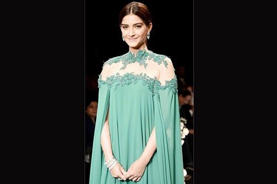 Sonam, Rhea Kapoor To Launch Clothing Brand This Week
