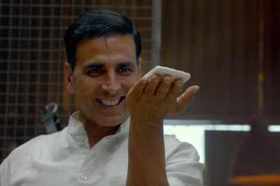 PadMan: Akshay Kumar Installs Sanitary Pad Vending Machines
